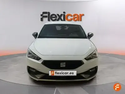 Usado Seat Leon FR 150 CV (110 kW) 2021 Blanco Berlina