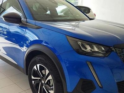 Begagnad Peugeot 2008 Allure 131 HK (96 kW) 2023 Blå SUV