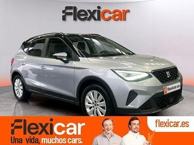 Usado Seat Arona Style 110 CV (80 kW) 2022 Gris SUV
