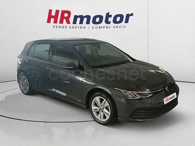Usado VW Golf VIII Life 110 CV (80 kW) 2024 Gris Berlina