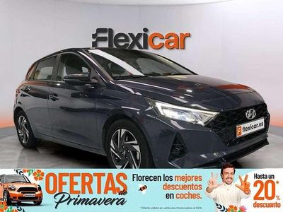 Usado Hyundai i20 101 CV (74 kW) 2021 Gris Utilitario
