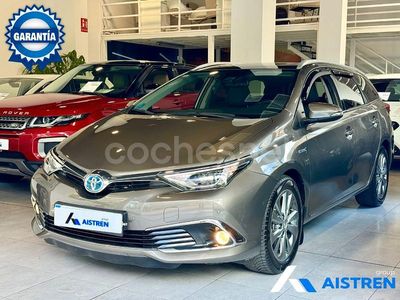 Toyota Auris Hybrid