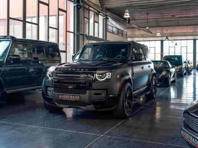 Usado Land Rover Defender Carpathian Edition 525 CV (386 kW) 2023 Gris SUV