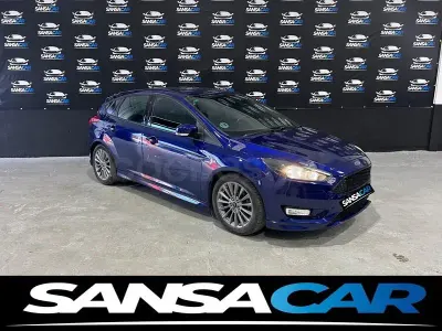 Usado Ford Focus ST-Line 125 CV (91 kW) 2017 Azul Berlina