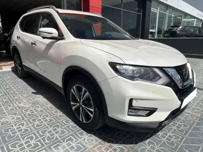 Usado Nissan X-Trail N-Connecta 150 CV (110 kW) 2019 Blanco SUV