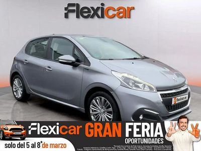 Usado Peugeot 208 Signature Sky 82 CV (60 kW) 2018 Gris Utilitario