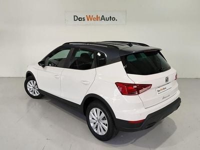 Usado Seat Arona Style 115 CV (84 kW) 2025 Blanco SUV