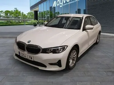 Usado BMW 318 150 CV (110 kW) 2022 Blanco Berlina