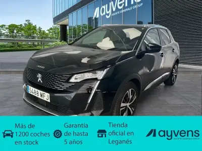 Usado Peugeot 3008 GT 131 CV (96 kW) 2023 Negro SUV