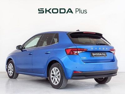 Usado Skoda Fabia Selection 95 CV (69 kW) 2025 Azul