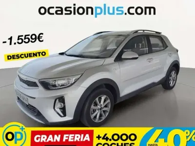 Usado Kia Stonic 79 CV (58 kW) 2025 Blanco SUV