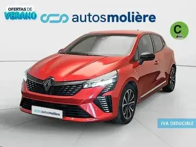Usado Renault Clio Techno 90 CV (66 kW) 2024 Rojo Utilitario