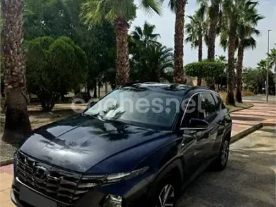 Usado Hyundai Tucson Style 136 CV (100 kW) 2022 Gris / plata SUV