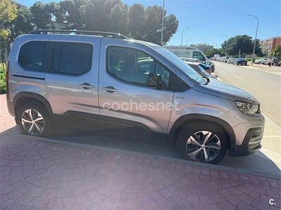 Usado Peugeot Rifter GT-line 130 CV (95 kW) 2019 Gris / plata Monovolumen