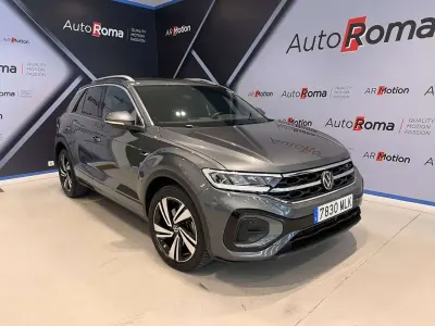 Usado VW T-Roc R-line 150 CV (110 kW) 2024 Gris SUV
