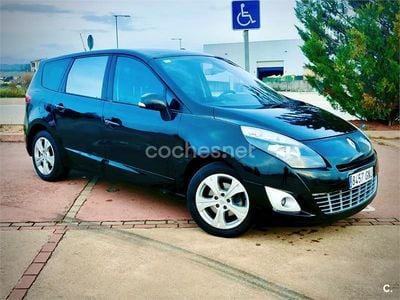 Usado Renault Grand Scénic III Expression 110 CV (80 kW) 2009 Negro Monovolumen