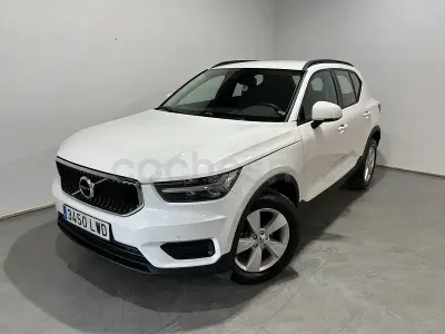 Usado Volvo XC40 Momentum 129 CV (94 kW) 2022 Blanco SUV
