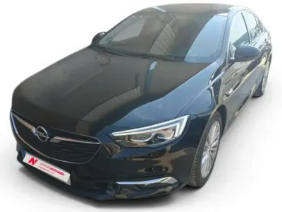 Usado Opel Insignia Innovation 136 CV (100 kW) 2020 Negro
