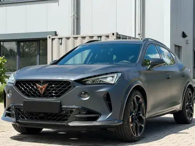 Usado Cupra Formentor VZ 390 CV (286 kW) 2023 Gris / plata SUV