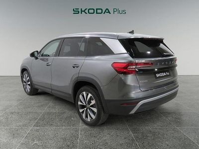 Gris Usado 2025 Skoda Kodiaq Selection SUV | 38.600 € (Un poco caro)
