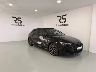 Usado Audi RS3 Sportback Competition 400 CV (294 kW) 2026 Negro Utilitario