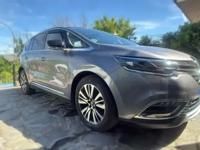 Usado Renault Espace Initiale Paris 160 CV (117 kW) 2015 Marrón Monovolumen