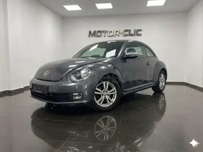 Usado VW Beetle Design 160 CV (117 kW) 2013 Gris / plata Utilitario