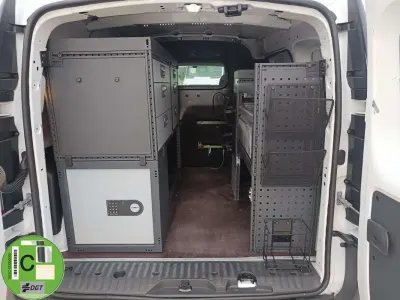 Usado Renault Kangoo 80 CV (58 kW) 2021 Blanco Monovolumen