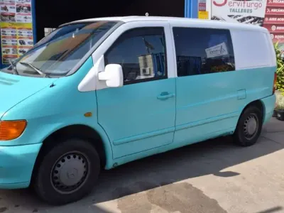 Usado Mercedes Vito 98 CV (72 kW) 1997 Azul Van