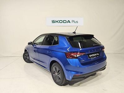 Azul Usado 2023 Skoda Fabia Sport Utilitario | 17.000 € (Precio justo)