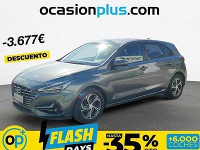 Usado Hyundai i30 120 CV (88 kW) 2022 Gris Utilitario
