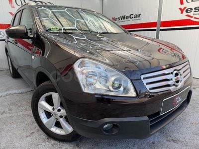 Usado Nissan Qashqai +2 Premium Edition 106 CV (77 kW) 2009 Violeta / lila SUV