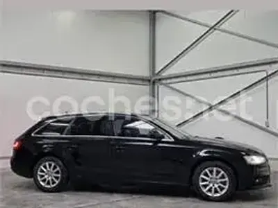 Usado Audi A4 136 CV (100 kW) 2014 Negro Familiar