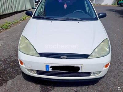 Blanco Usado 2000 Ford Focus Ambiente Berlina | 1900 € (Un poco caro)