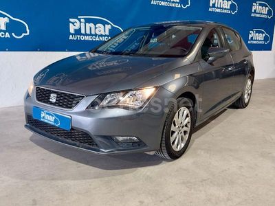 Usado Seat Leon Style 105 CV (77 kW) 2014 Gris / plata Berlina
