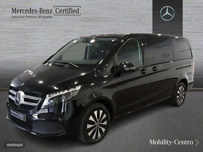 Usado Mercedes V250 2023 Negro Monovolumen