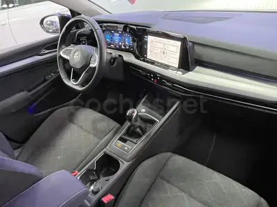 Occasion VW Golf VIII Life 110 ch (80 kW) 2022 Noir Berline