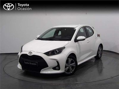 Usado 2024 Toyota Yaris Hybrid Active Utilitario | 20.500 € (Precio justo)