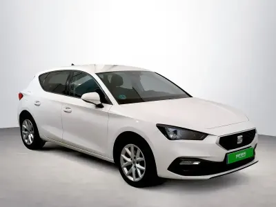 Usado Seat Leon Style 115 CV (84 kW) 2021 Blanco