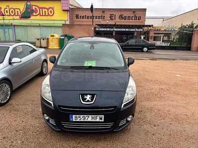 Usado Peugeot 5008 Access 112 HP (82 kW) 2011 Preto Monovolume
