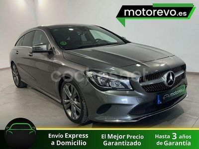 Gris / plata Usado 2018 Mercedes CLA220 Shooting Brake Familiar | 19.990 € (Precio justo)