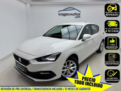 Usado Seat Leon Reference 116 HP (85 kW) 2022 Branco Citadino