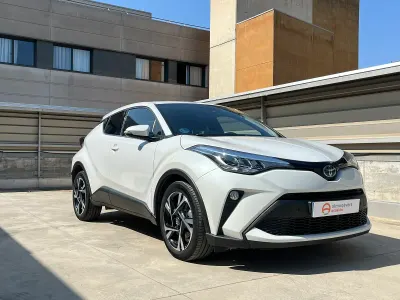 Usado Toyota C-HR Advance 122 CV (89 kW) 2023 Blanco SUV