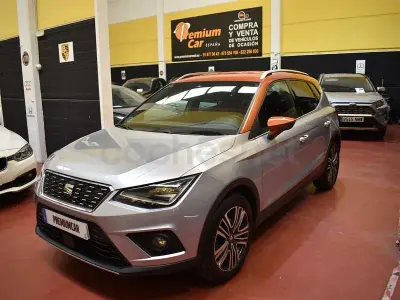 Usado Seat Arona XCELLENCE 95 CV (69 kW) 2019 Gris / plata SUV