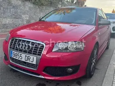 Usado Audi A3 Ambition 100 CV (73 kW) 2003 Rojo Utilitario