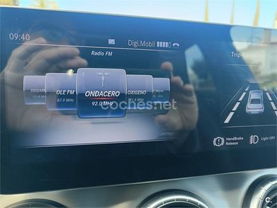 Usado Mercedes CLA200 Shooting Brake AMG line 136 CV (100 kW) 2017 Gris / plata Familiar