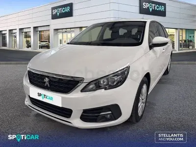 Usado Peugeot 308 SW Active 130 CV (95 kW) 2021 Blanco Familiar