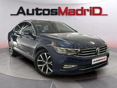 Azul Usado 2020 VW Passat Executive Berlina | 20.490 € (Un poco caro)