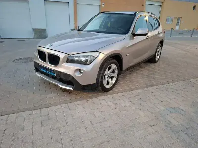 Usado BMW X1 177 CV (130 kW) 2011 Gris / plata SUV