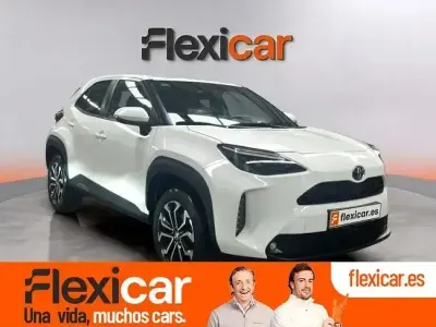 Usado Toyota Yaris Connect Style 116 CV (85 kW) 2022 Blanco Utilitario